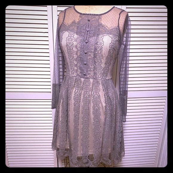 Soieblu Dresses & Skirts - Beautiful Soieblu lace dress Small